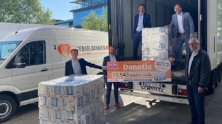 DEEN doneert aan Voedselbank