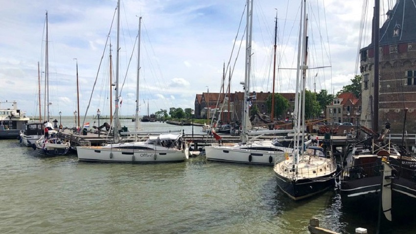 Hoorn geeft 15 charterschepen jaar lang gratis ligplaats