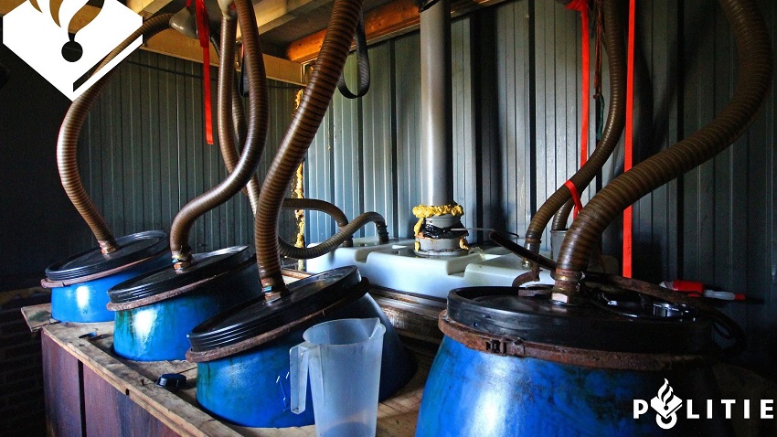 Groot drugslab aangetroffen in Berkhout