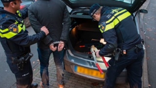 Aanhouding bij auto