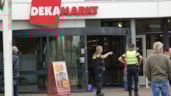 Winkelcentrum ontruimd Dekamarkt Andijk 1