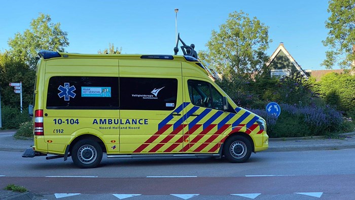 Fietser in botsing met auto in Bovenkarspel3