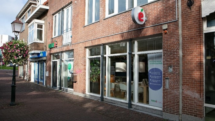 Unive winkel aan het Breed in Hoorn