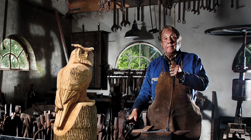Ambachtenweekend met verloting houten beeld bij Stoommachinemuseum