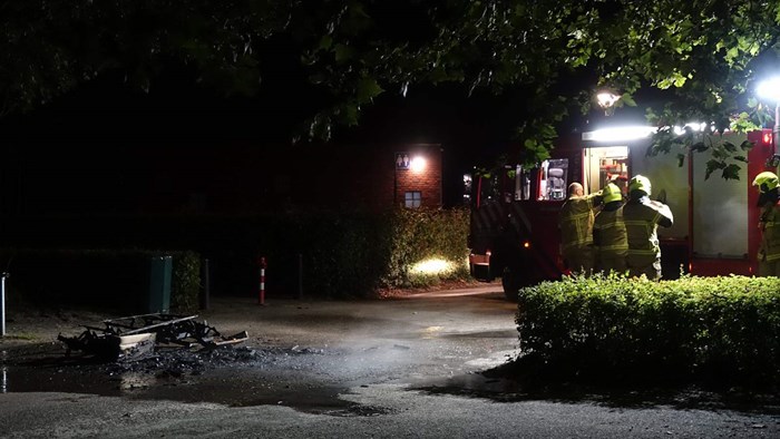 Grofvuil in brand in Bovenkarspel1