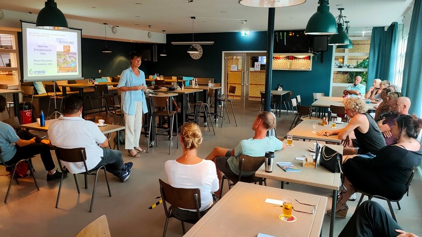 Wooncompagnie maakt tien woningen in Warmenhuizen energieneutraal