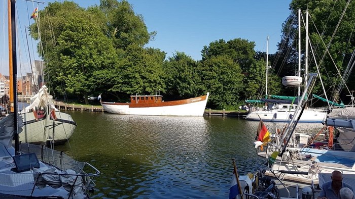 Kotter Broeder Isidoor in de Hoornse haven