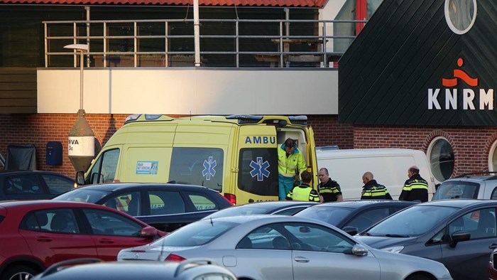 Persoon te water in Enkhuizen5