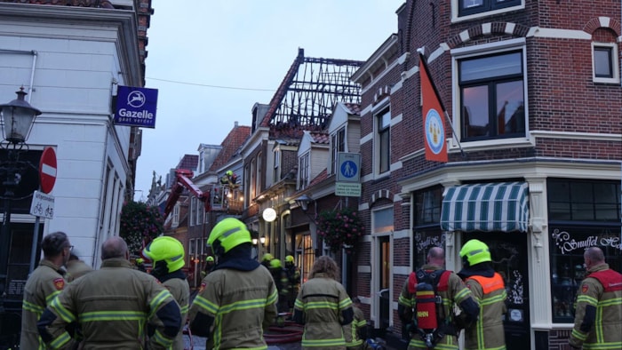 Daglichtfoto zeer grote brand in centrum van Enkhuizen2