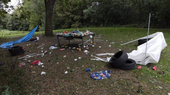 Illegaal feestje in het Julianapark5