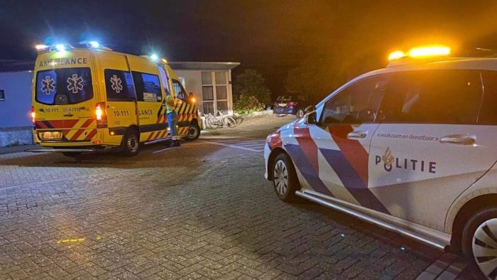 Fietsers botsen met auto in Grootebroek1