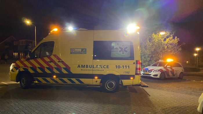 Fietsers botsen met auto in Grootebroek