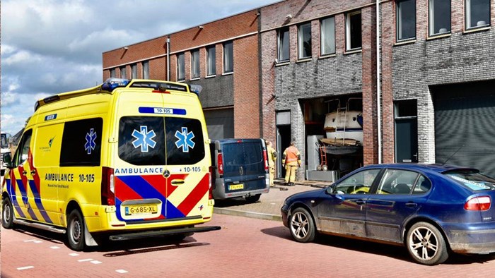 Boot in brand in Nibbixwoud2