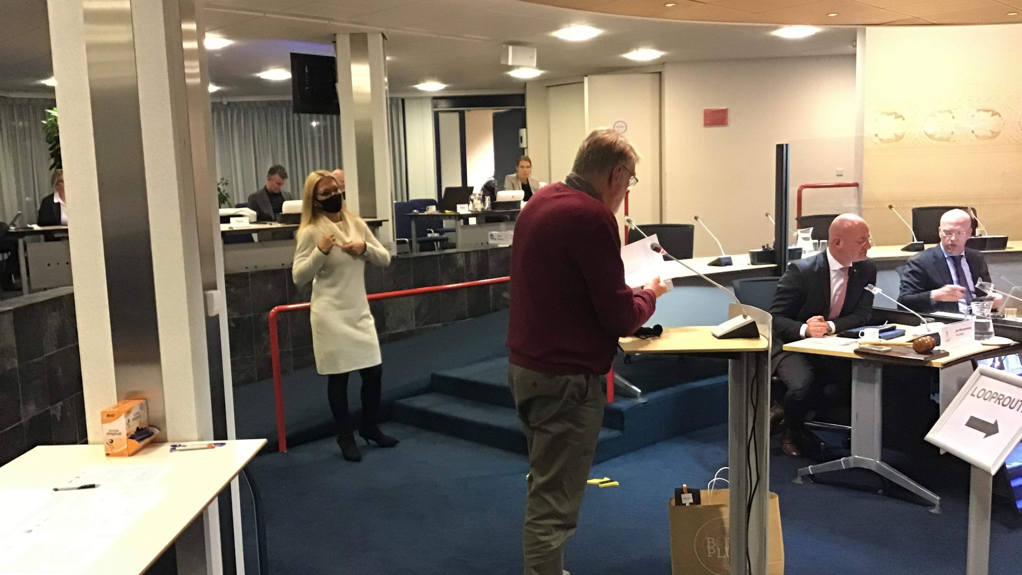 Columns Sjaak Grosthuizen gebundeld