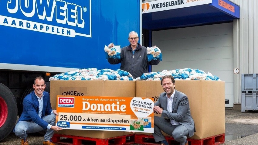 Klanten DEEN doneren 89.148 producten aan Voedselbank