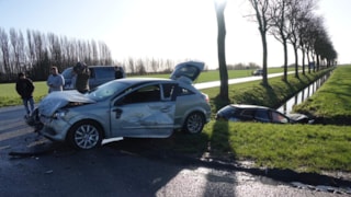 Auto te water in Venhuizen