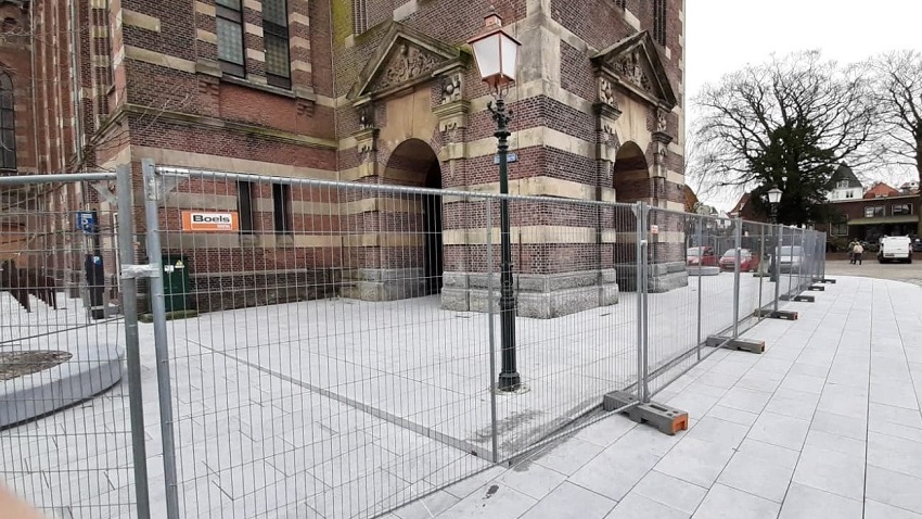 Plateau Grote Kerk tijdelijk afgesloten