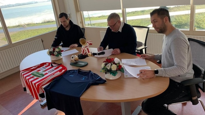 Hollandia Overeenkomst  Rudo Hidden, Gerard Hubers en Ramon van der Pal