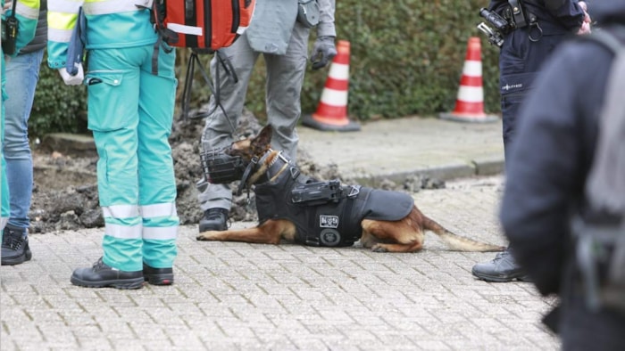 Man uit woning gehaald in Sijpekarspel1