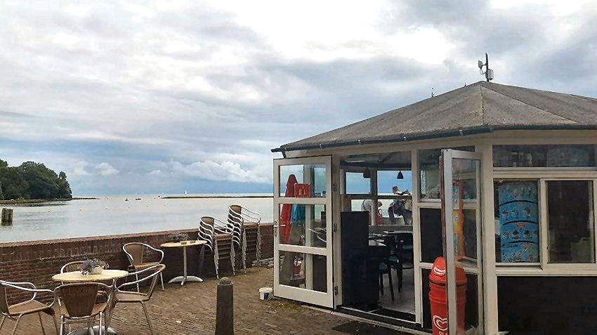 Snackbar 't Hoofd moet weg uit Havenkwartier