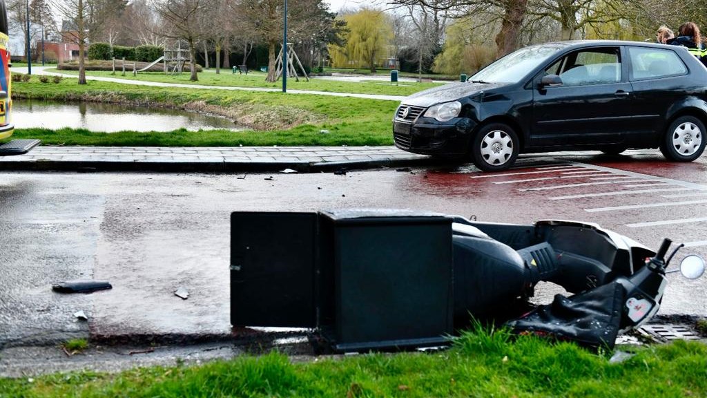 Maaltijdbezorger aangereden in Hoorn