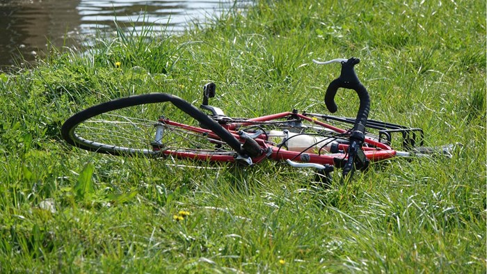 Fietser gewond in Enkhuizen bij aanrijding met auto1