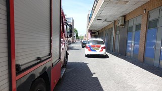 Auto tegen achterkant winkel gereden1