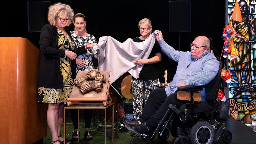 Omring en Vrijwaard herdenken en kijken vooruit in herdenkingsweek corona