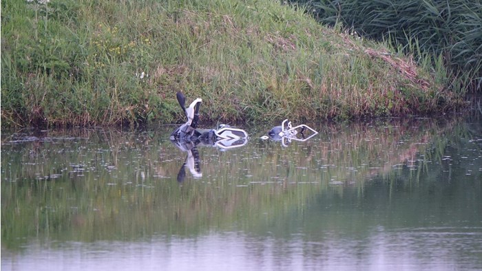 Motor te water bij Venhuizen