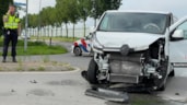 Botsing op kruising Veenakkers Driehuizen in Wervershoof