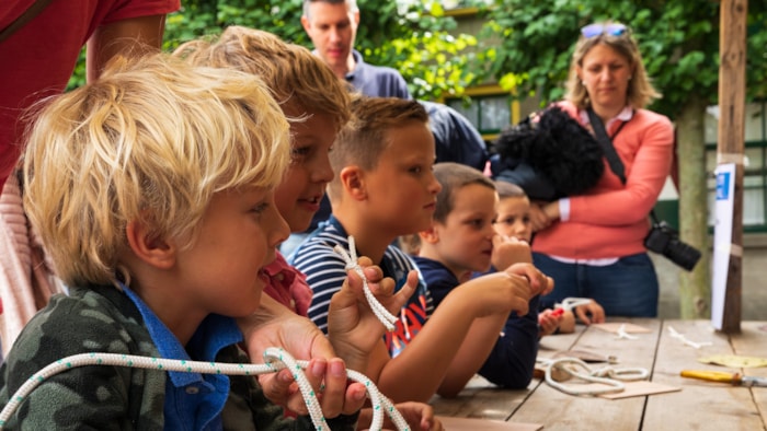 Aandachtig luisteren...