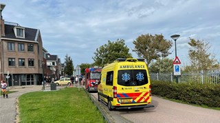 Persoon te water geraakt aan het Visserseiland5