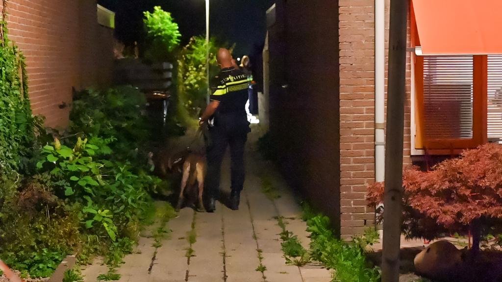 Melding 'steekincident bij inbraak' aan De Eenhoorn in Oosterblokker