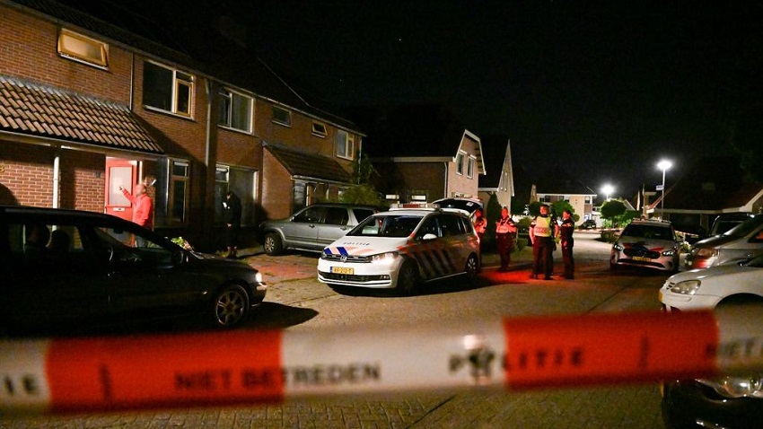 Politie zoekt getuigen van poging diefstal met geweld aan de Eenhoorn in Oosterblokker