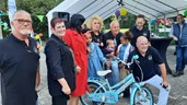 2000e fiets met Karin Bloemen B