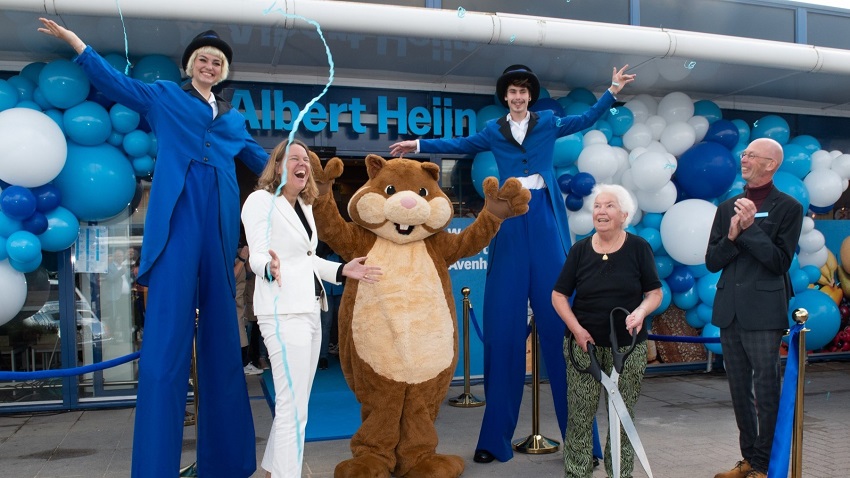 Albert Heijn opent eerste verbouwde voormalige DEEN-winkel in Avenhorn