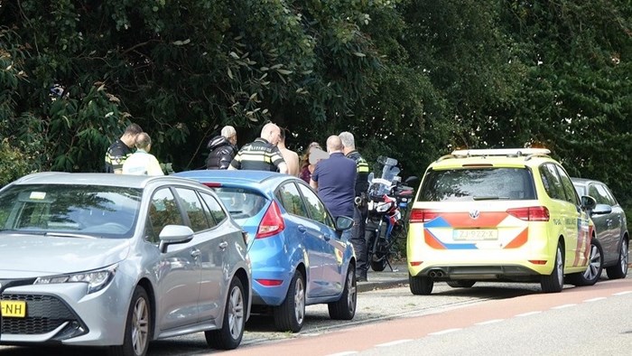 Steekincident in Hoorn, &#233;&#233;n persoon naar ziekenhuis