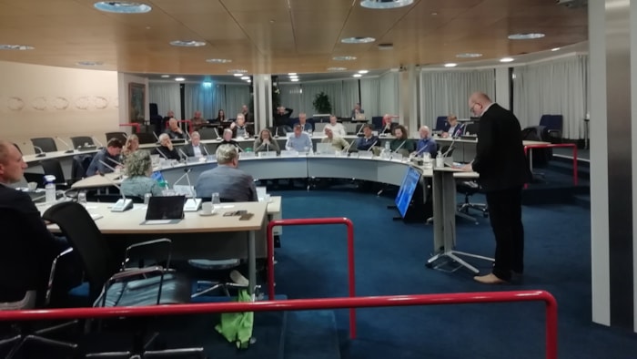 Commissievergadering, onderwerp reclamebelasting