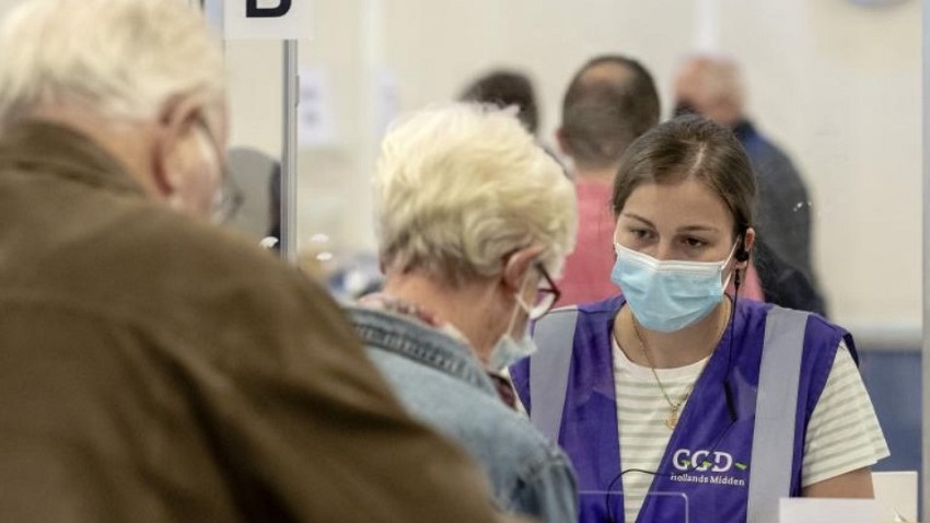 Mensen geboren in 1939 of eerder uitgenodigd voor corona boostervaccinatie