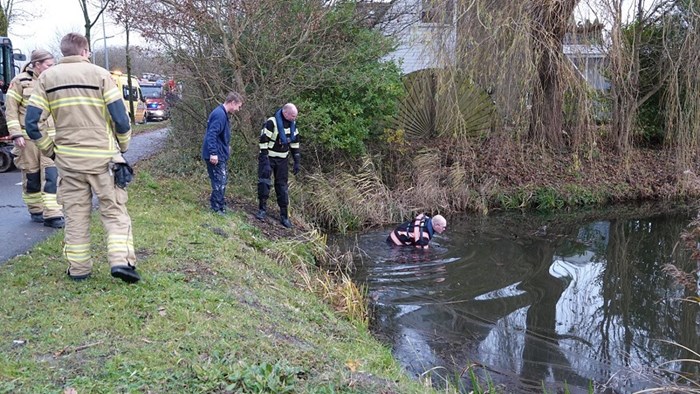 Fietser te water geraakt in Enkhuizen