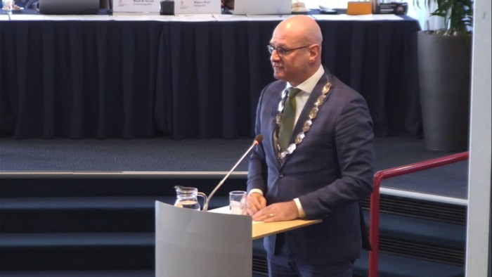 Burgemeester Jan Nieuwenburg