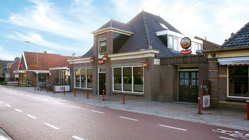 Politiek café in De Witte Valk te Zwaag