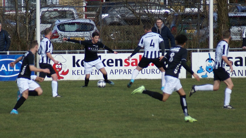 Always Forward wint verdiend uit tegen koploper FC Medemblik (video)