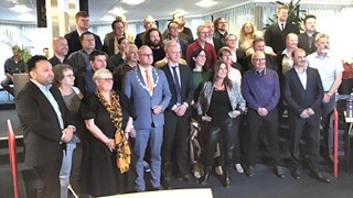 De gemeenteraad in de samenstelling van 2018-2022 nog een keer op de foto