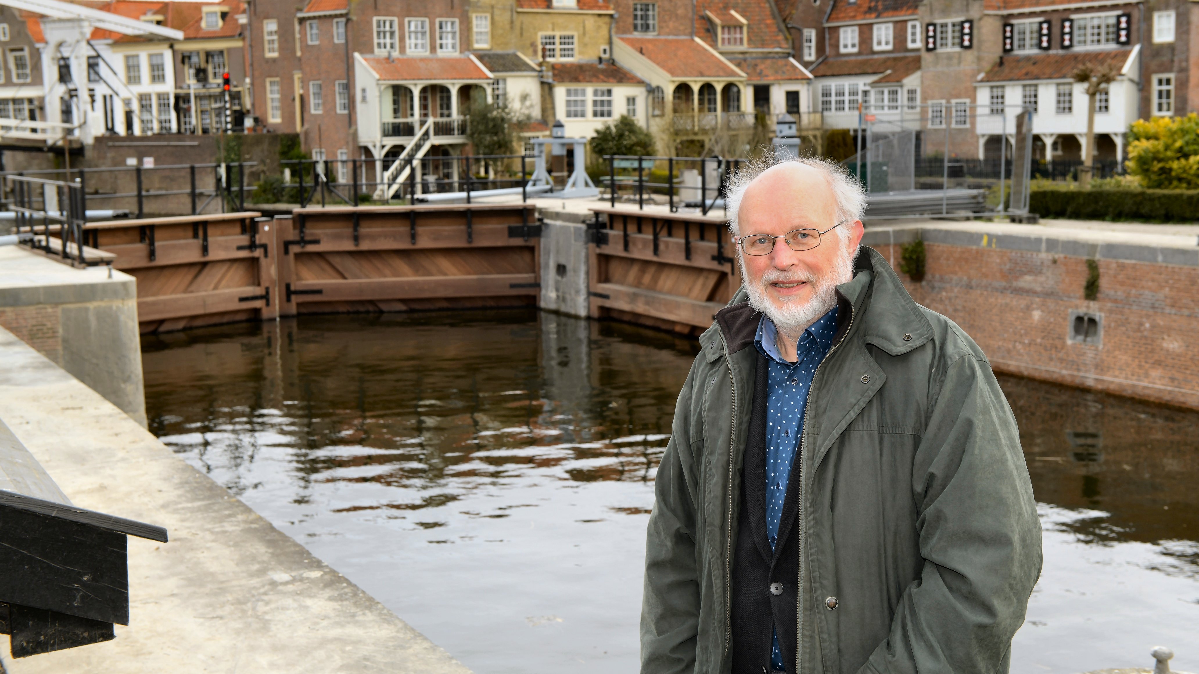 Sassluis Enkhuizen precies op tijd open voor start vaarseizoen