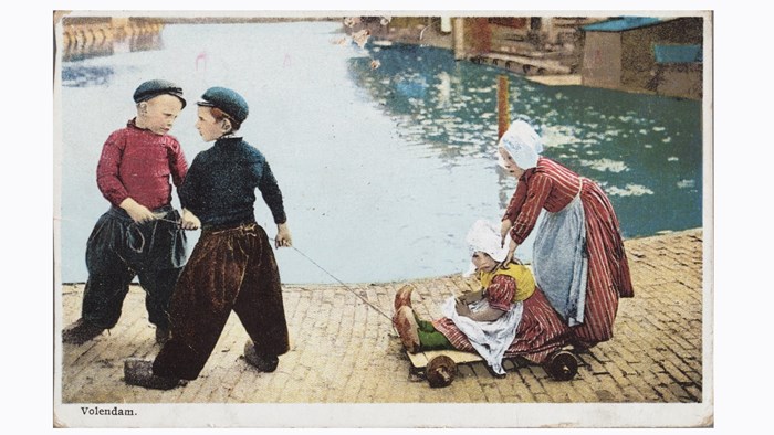 Prentbriefkaart uit collectie Zuiderzeemuseum, Volendam, 1925-1930,