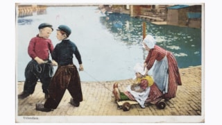 Prentbriefkaart uit collectie Zuiderzeemuseum, Volendam, 1925-1930,