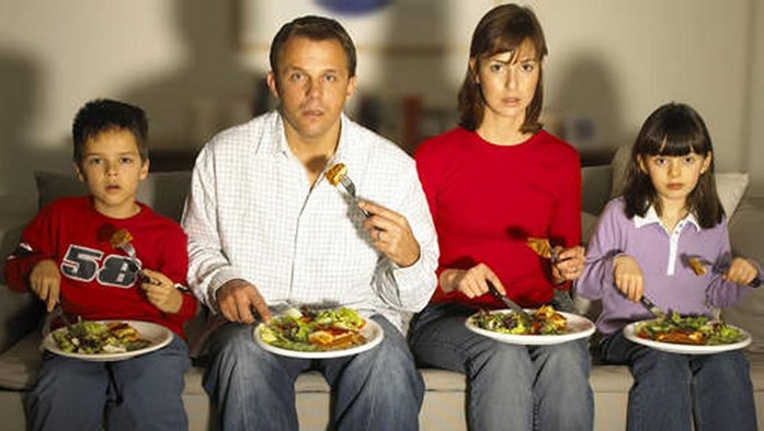 TV kijken tijdens het etenjpg