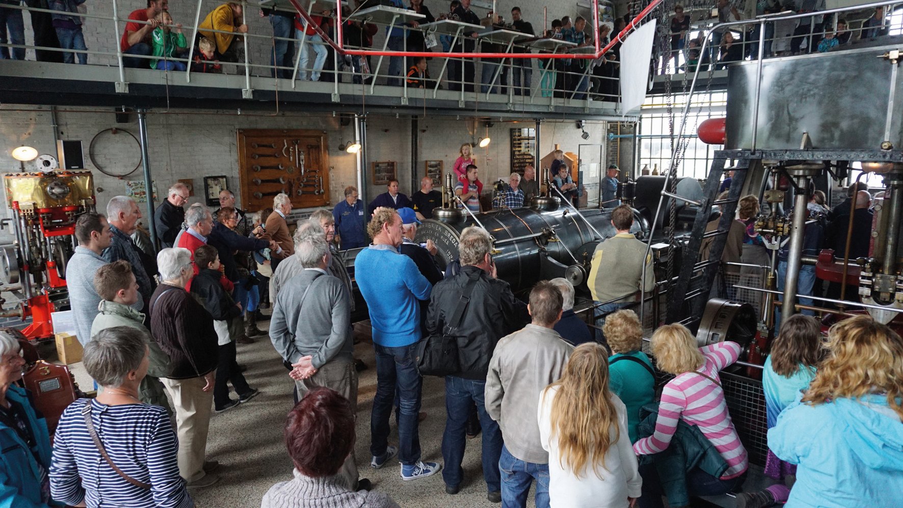Stoomgemaal Vier Noorder Koggen onder stoom tijdens Molen- en Gemalendagen