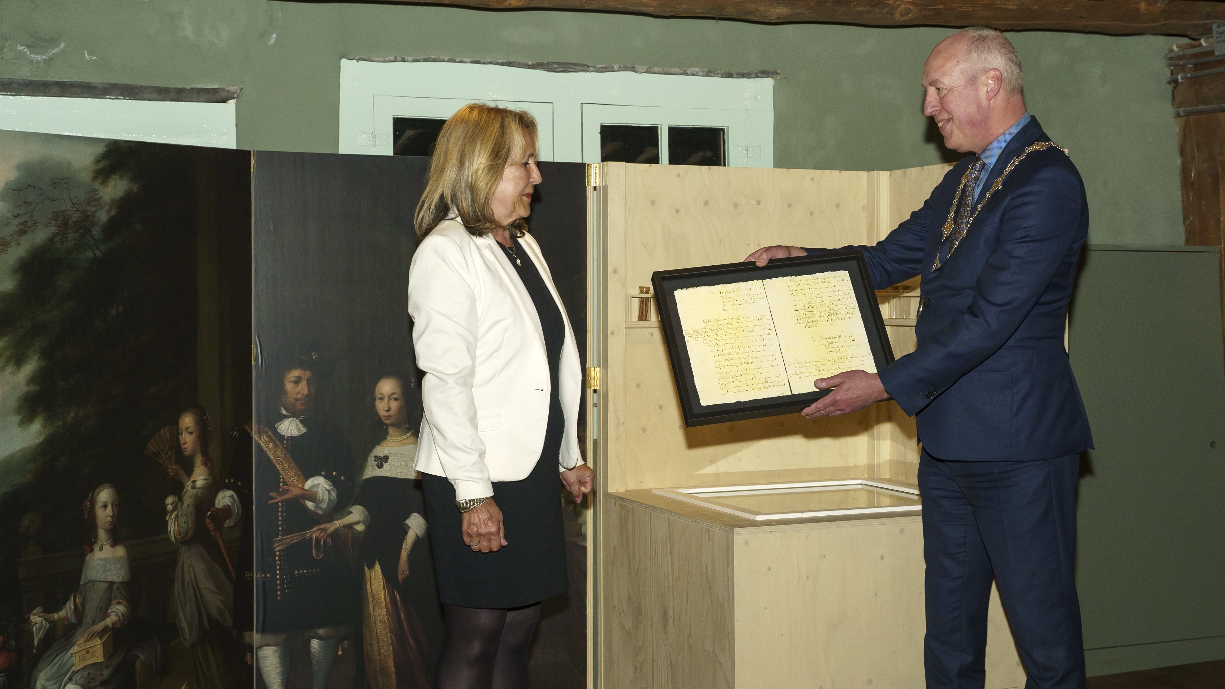 Burgemeester Enkhuizen opent Pakhuis vol verhalen